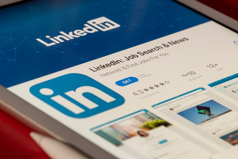 Unmasking How Phishing Emails Leverage LinkedIn’s Professional Network to Target Businesses